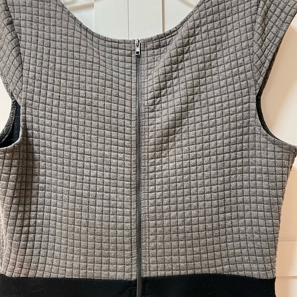 Grey Xhilaration Capped Sleeve Dress With Zippered Back - Picture 5 of 6
